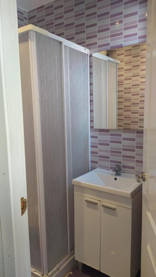 Apartamento En C. Maria Luisa 2 Dormitorios Madrid Eksteriør bilde